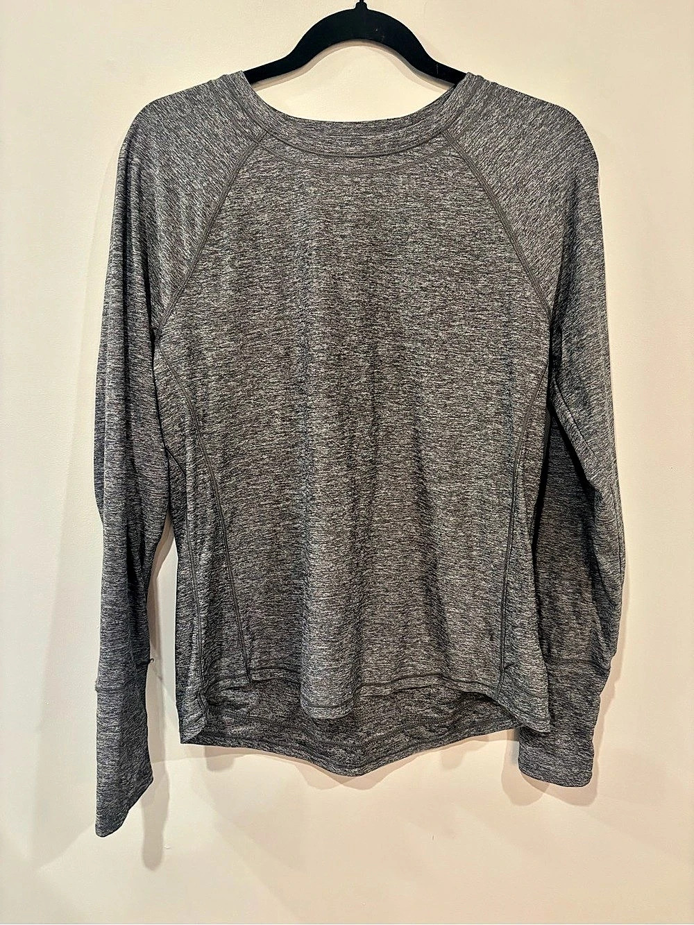 Athleta long sleeved Relaxed Top Gray Size Medium